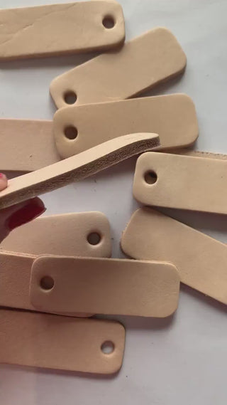 Leather keyring blanks, Veg tan leather scraps.