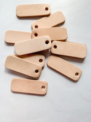 Leather keyring blanks, Veg tan leather scraps.